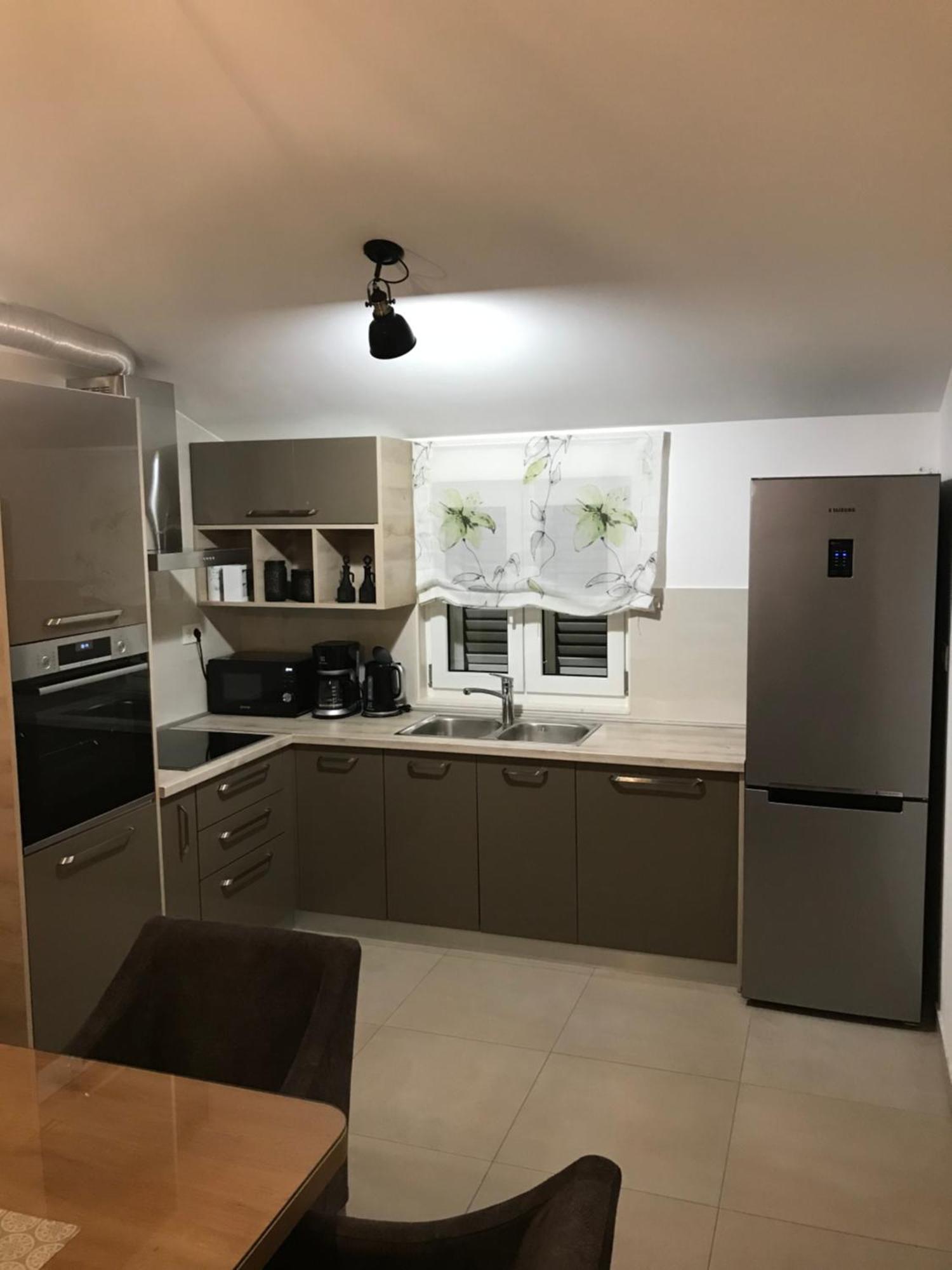 Apartament Albatros Kaštel Sućurac Zewnętrze zdjęcie